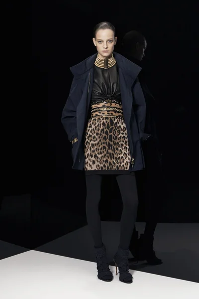 Look 24